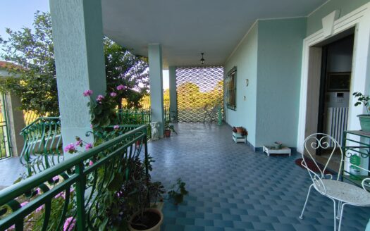 Palagiano (TA) – Villetta da ristrutturare
