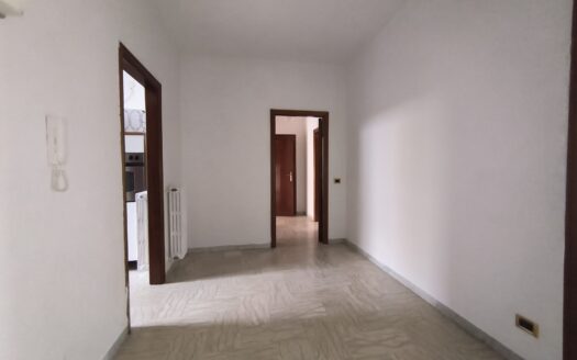 centralissimo a Palagiano proponiamo in vendita un Appartamento posto a secondo piano
